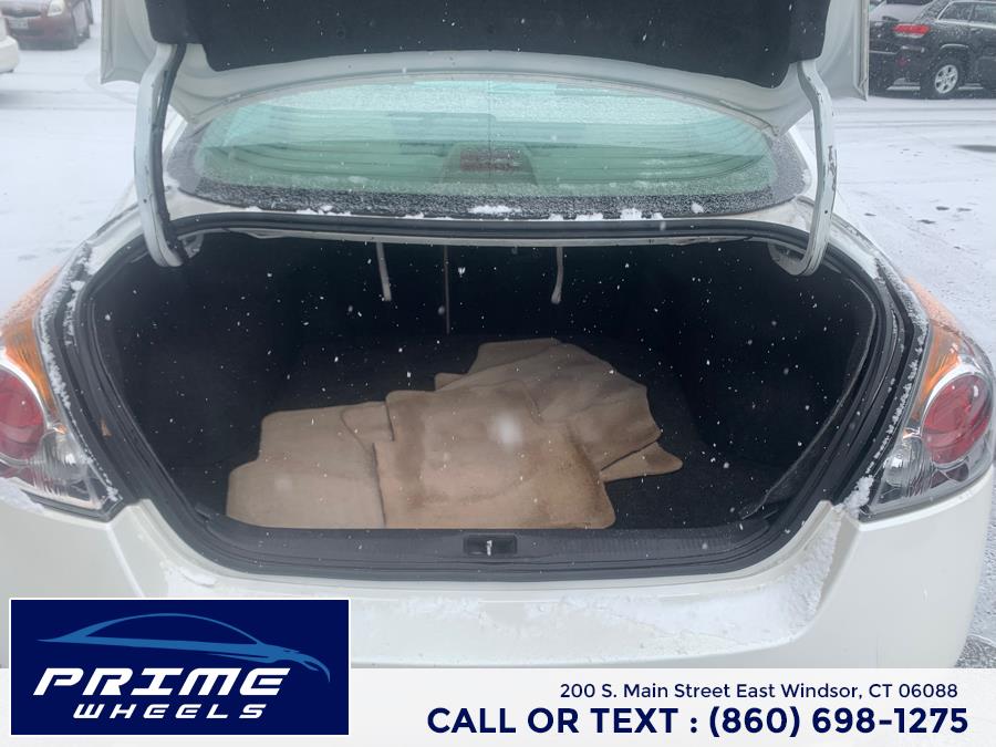 2012 Nissan Altima 4dr Sdn I4 CVT 2.5 S, available for sale in East Windsor, Connecticut | Prime Wheels. East Windsor, Connecticut 2012 Nissan Altima 4dr Sdn I4 CVT 2.5 S, available for sale in East Windsor, Connecticut | Prime Wheels. East Windsor, Connecticut