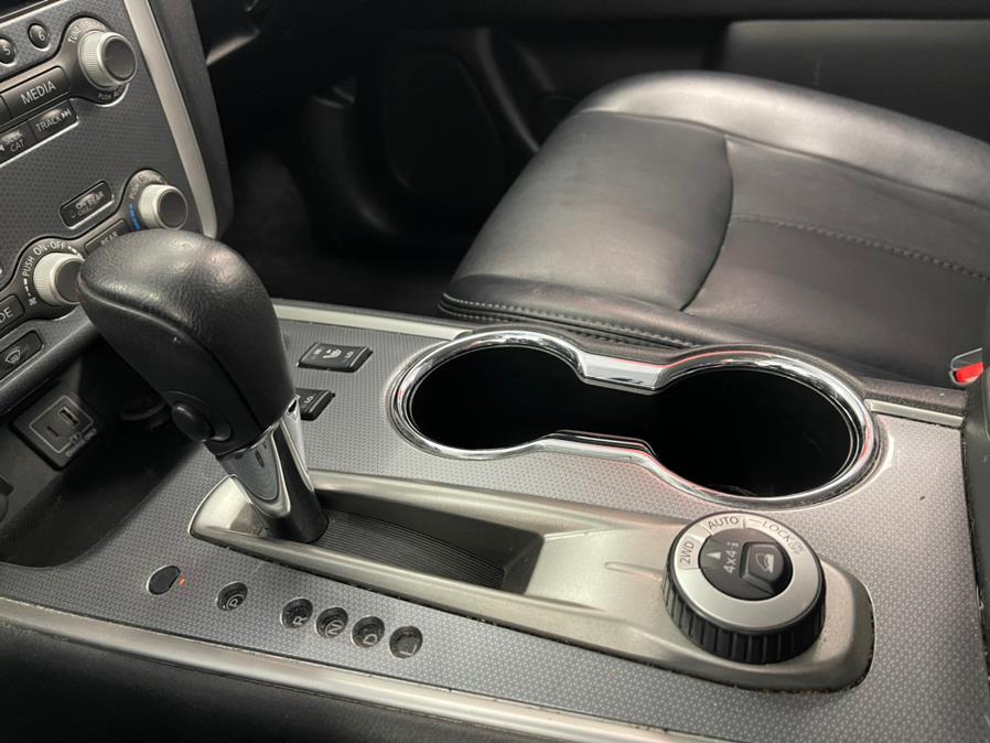 2019 Nissan Pathfinder 4x4 SL, available for sale in Inwood, New York | 5 Towns Drive. Inwood, New York 2019 Nissan Pathfinder 4x4 SL, available for sale in Inwood, New York | 5 Towns Drive. Inwood, New York