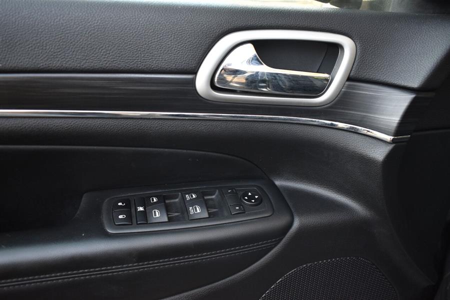 2020 Jeep Grand Cherokee Limited 4x4 4dr SUV, available for sale in Great Neck, New York | Camy Cars. Great Neck, New York 2020 Jeep Grand Cherokee Limited 4x4 4dr SUV, available for sale in Great Neck, New York | Camy Cars. Great Neck, New York