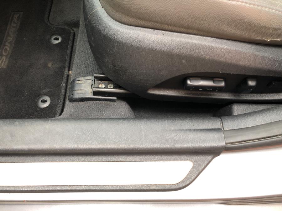 2013 Hyundai Sonata 4dr Sdn 2.4L Auto Limited, available for sale in Waterbury, Connecticut | National Auto Brokers, Inc.. Waterbury, Connecticut 2013 Hyundai Sonata 4dr Sdn 2.4L Auto Limited, available for sale in Waterbury, Connecticut | National Auto Brokers, Inc.. Waterbury, Connecticut