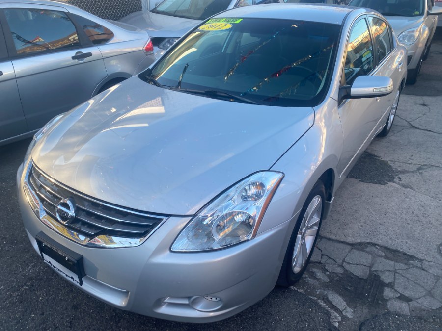 2012 Nissan Altima 4dr Sdn V6 CVT 3.5 SR, available for sale in Middle Village, New York | Middle Village Motors . Middle Village, New York 2012 Nissan Altima 4dr Sdn V6 CVT 3.5 SR, available for sale in Middle Village, New York | Middle Village Motors . Middle Village, New York