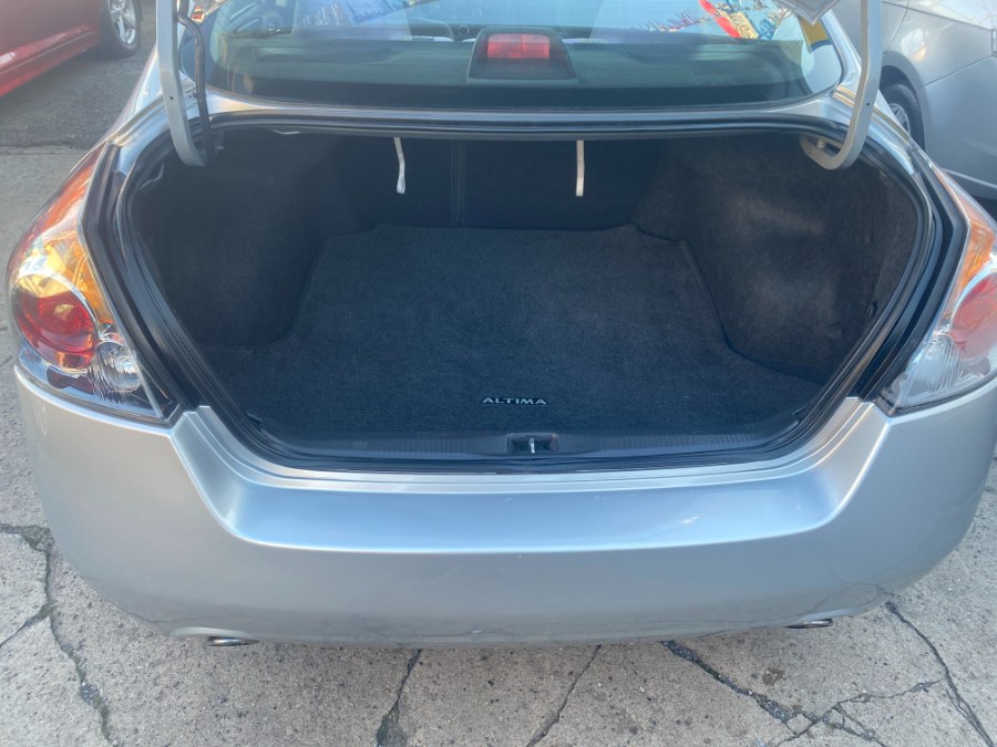 2012 Nissan Altima 4dr Sdn V6 CVT 3.5 SR, available for sale in Middle Village, New York | Middle Village Motors . Middle Village, New York 2012 Nissan Altima 4dr Sdn V6 CVT 3.5 SR, available for sale in Middle Village, New York | Middle Village Motors . Middle Village, New York