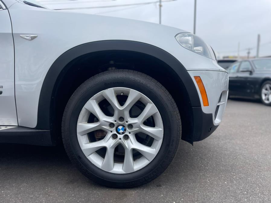 2013 BMW X5 Premium. 3RD ROW SEAT!! CLEAN CARFAX. Low Miles!!!, available for sale in Elmont, New York | Sunrise of Elmont. Elmont, New York 2013 BMW X5 Premium. 3RD ROW SEAT!! CLEAN CARFAX. Low Miles!!!, available for sale in Elmont, New York | Sunrise of Elmont. Elmont, New York