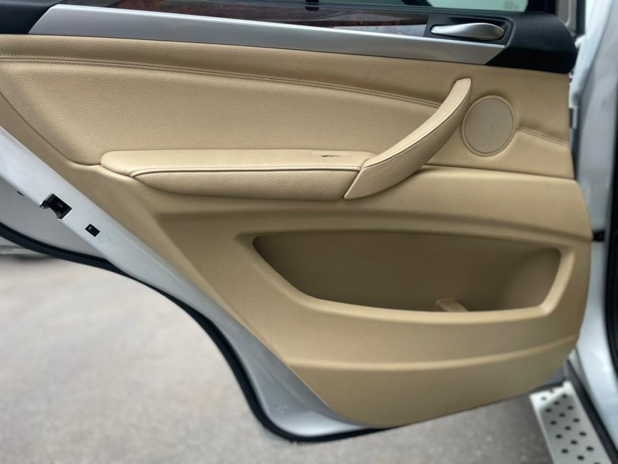 2013 BMW X5 Premium. 3RD ROW SEAT!! CLEAN CARFAX. Low Miles!!!, available for sale in Elmont, New York | Sunrise of Elmont. Elmont, New York 2013 BMW X5 Premium. 3RD ROW SEAT!! CLEAN CARFAX. Low Miles!!!, available for sale in Elmont, New York | Sunrise of Elmont. Elmont, New York