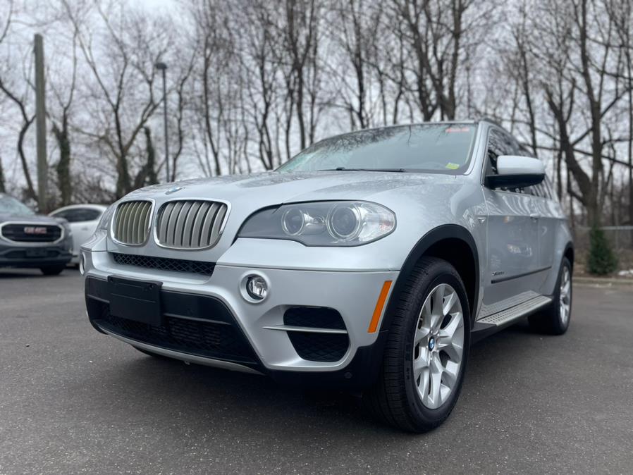2013 BMW X5 Premium. 3RD ROW SEAT!! CLEAN CARFAX. Low Miles!!!, available for sale in Elmont, New York | Sunrise of Elmont. Elmont, New York 2013 BMW X5 Premium. 3RD ROW SEAT!! CLEAN CARFAX. Low Miles!!!, available for sale in Elmont, New York | Sunrise of Elmont. Elmont, New York