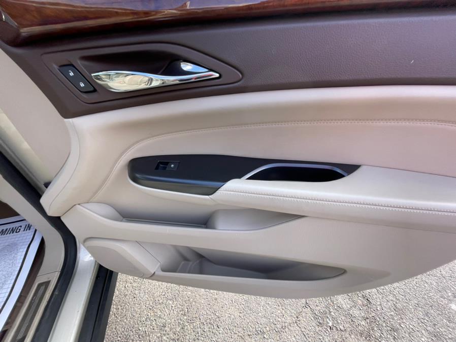 2013 Cadillac SRX AWD 4dr Luxury Collection, available for sale in Irvington, New Jersey | Elis Motors Corp. Irvington, New Jersey 2013 Cadillac SRX AWD 4dr Luxury Collection, available for sale in Irvington, New Jersey | Elis Motors Corp. Irvington, New Jersey