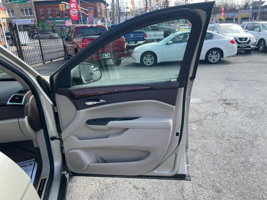 2013 Cadillac SRX AWD 4dr Luxury Collection, available for sale in Irvington, New Jersey | Elis Motors Corp. Irvington, New Jersey 2013 Cadillac SRX AWD 4dr Luxury Collection, available for sale in Irvington, New Jersey | Elis Motors Corp. Irvington, New Jersey