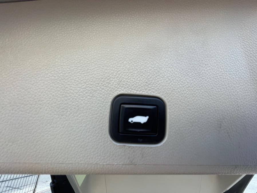 2013 Cadillac SRX AWD 4dr Luxury Collection, available for sale in Irvington, New Jersey | Elis Motors Corp. Irvington, New Jersey 2013 Cadillac SRX AWD 4dr Luxury Collection, available for sale in Irvington, New Jersey | Elis Motors Corp. Irvington, New Jersey