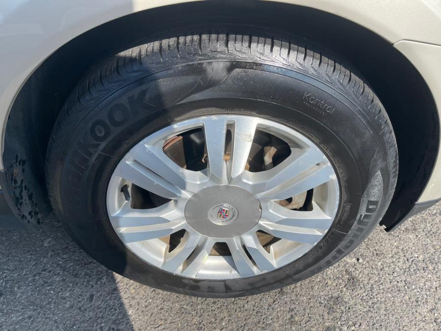 2013 Cadillac SRX AWD 4dr Luxury Collection, available for sale in Irvington, New Jersey | Elis Motors Corp. Irvington, New Jersey 2013 Cadillac SRX AWD 4dr Luxury Collection, available for sale in Irvington, New Jersey | Elis Motors Corp. Irvington, New Jersey