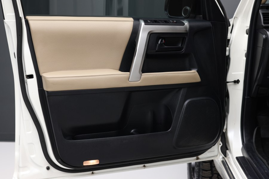 2010 Toyota 4Runner 4WD 4dr V6 SR5, available for sale in North Salem, New York | Meccanic Shop North Inc. North Salem, New York 2010 Toyota 4Runner 4WD 4dr V6 SR5, available for sale in North Salem, New York | Meccanic Shop North Inc. North Salem, New York