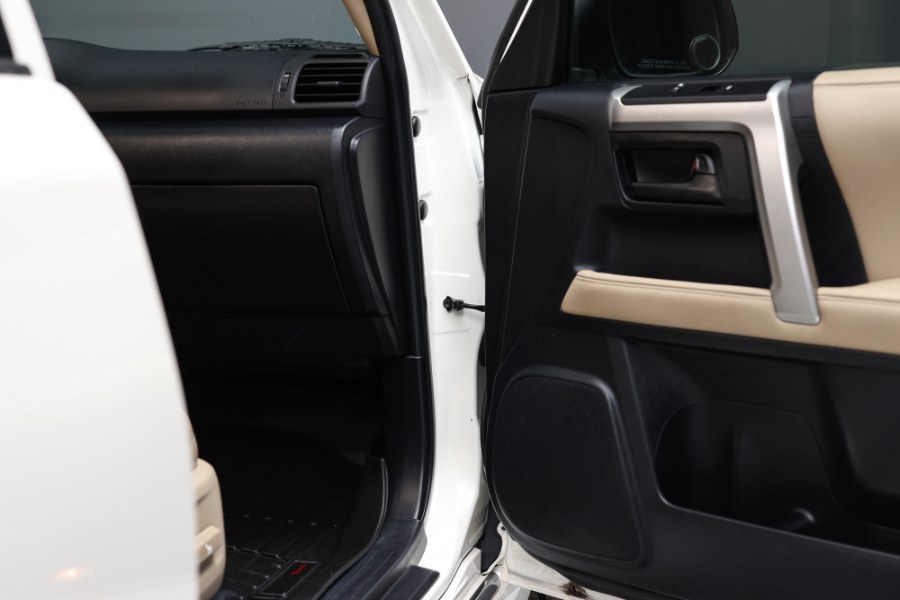 2010 Toyota 4Runner 4WD 4dr V6 SR5, available for sale in North Salem, New York | Meccanic Shop North Inc. North Salem, New York 2010 Toyota 4Runner 4WD 4dr V6 SR5, available for sale in North Salem, New York | Meccanic Shop North Inc. North Salem, New York