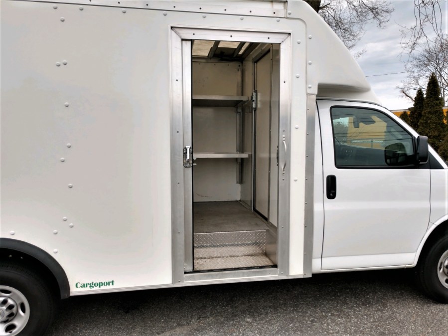 2021 Chevrolet EXPRESS 3500 14 FT BOX 3500 Van 159" SRW, available for sale in COPIAGUE, New York | Warwick Auto Sales Inc. COPIAGUE, New York 2021 Chevrolet EXPRESS 3500 14 FT BOX 3500 Van 159" SRW, available for sale in COPIAGUE, New York | Warwick Auto Sales Inc. COPIAGUE, New York