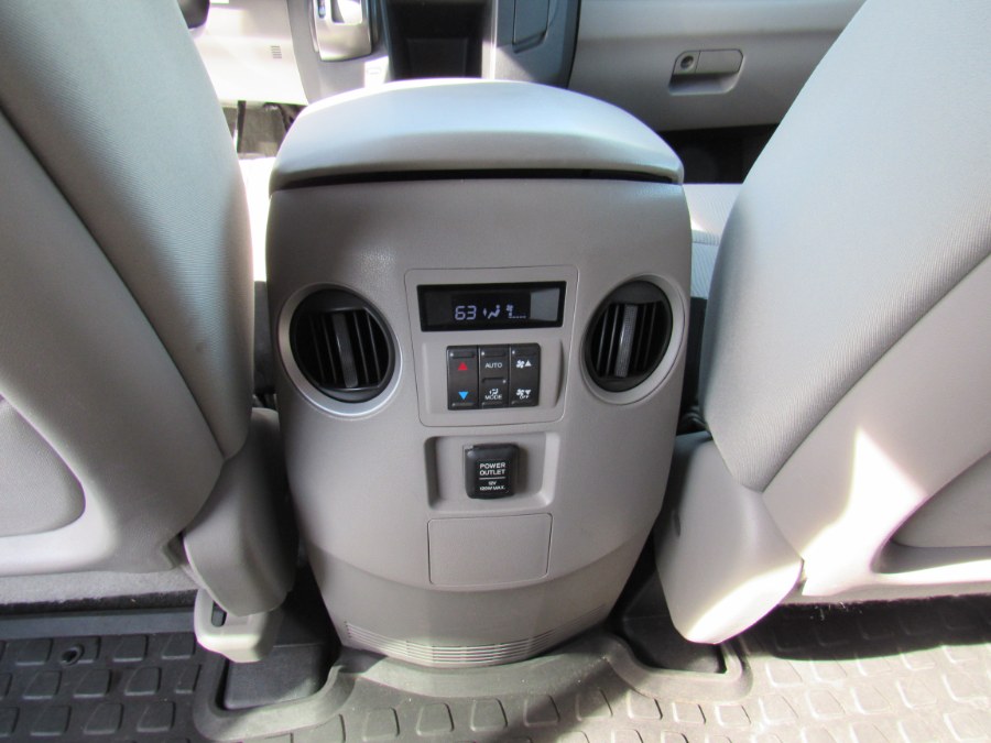 2015 Honda Pilot EX, available for sale in Worcester, Massachusetts | Hilario's Auto Sales Inc.. Worcester, Massachusetts 2015 Honda Pilot EX, available for sale in Worcester, Massachusetts | Hilario's Auto Sales Inc.. Worcester, Massachusetts