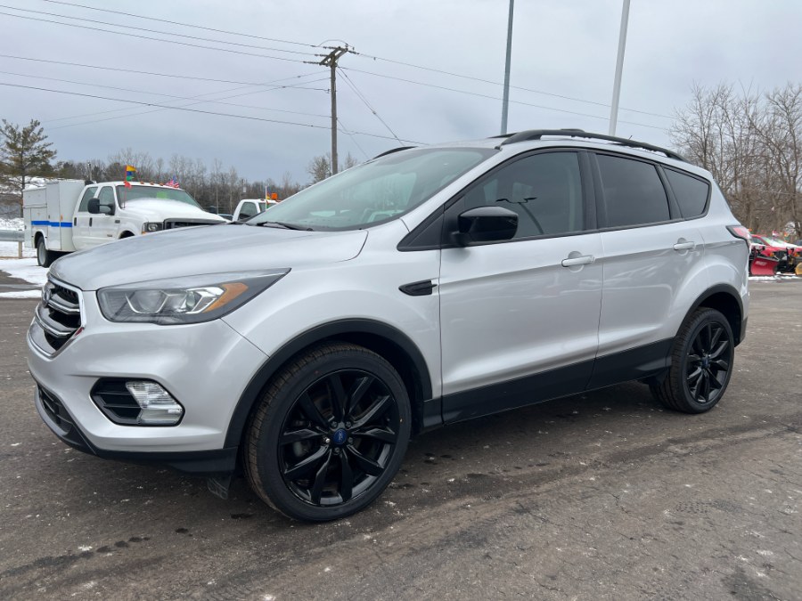 Ford Escape 2017 in Ortonville, Fenton, Springfield, Linden MI