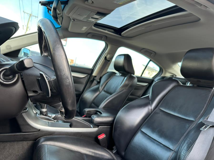 2011 Acura TL 4dr Sdn Auto SH-AWD Tech HPT, available for sale in Manchester, Connecticut | Carsonmain LLC. Manchester, Connecticut 2011 Acura TL 4dr Sdn Auto SH-AWD Tech HPT, available for sale in Manchester, Connecticut | Carsonmain LLC. Manchester, Connecticut
