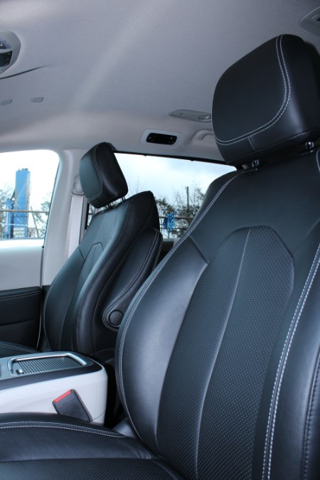 2022 Chrysler Pacifica Touring L FWD, available for sale in BROOKLYN, New York | Deals on Wheels International Auto. BROOKLYN, New York 2022 Chrysler Pacifica Touring L FWD, available for sale in BROOKLYN, New York | Deals on Wheels International Auto. BROOKLYN, New York