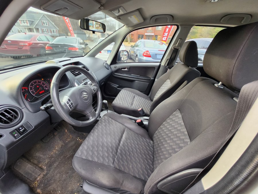 2009 Suzuki SX4 5dr HB Auto Technology Pkg AWD, available for sale in Bristol, Connecticut | Dealmax Motors LLC. Bristol, Connecticut 2009 Suzuki SX4 5dr HB Auto Technology Pkg AWD, available for sale in Bristol, Connecticut | Dealmax Motors LLC. Bristol, Connecticut