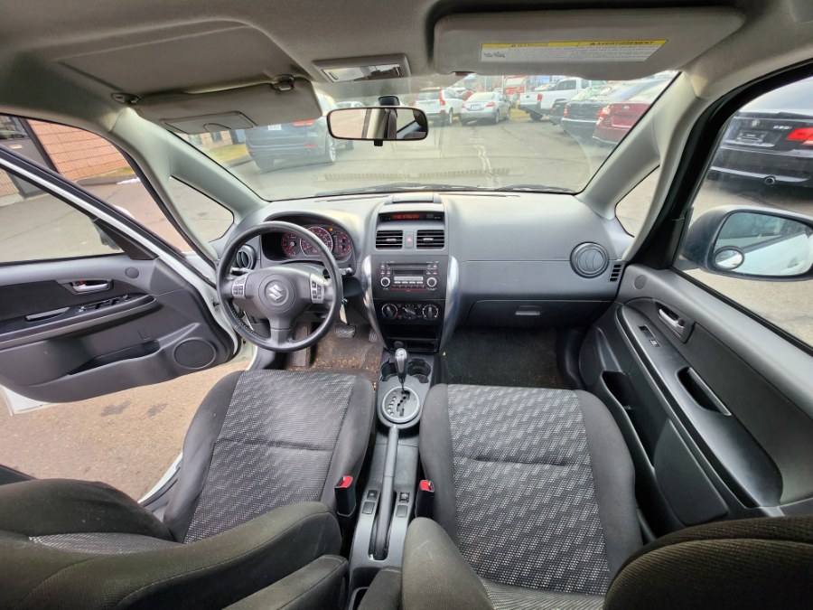 2009 Suzuki SX4 5dr HB Auto Technology Pkg AWD, available for sale in Bristol, Connecticut | Dealmax Motors LLC. Bristol, Connecticut 2009 Suzuki SX4 5dr HB Auto Technology Pkg AWD, available for sale in Bristol, Connecticut | Dealmax Motors LLC. Bristol, Connecticut