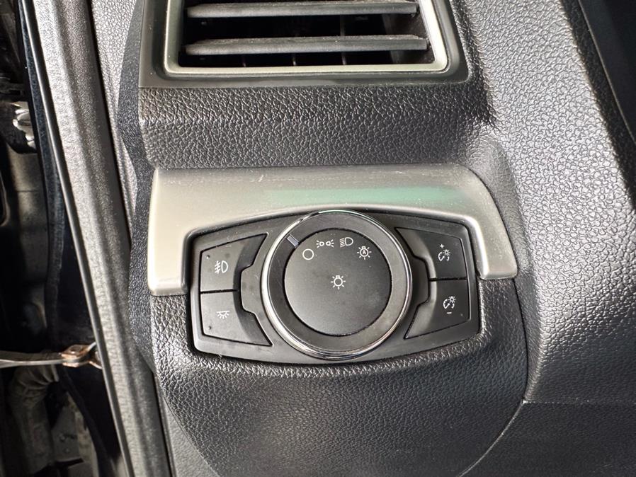2016 Ford Explorer 4WD 4dr XLT, available for sale in West Hartford, Connecticut | AutoMax. West Hartford, Connecticut 2016 Ford Explorer 4WD 4dr XLT, available for sale in West Hartford, Connecticut | AutoMax. West Hartford, Connecticut