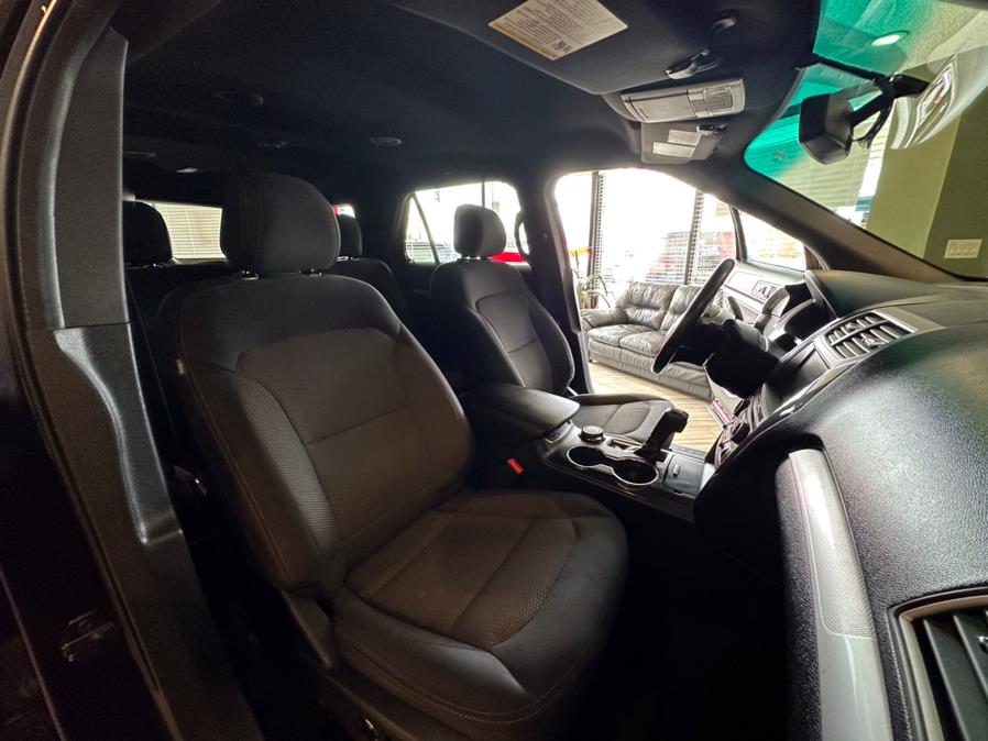 2016 Ford Explorer 4WD 4dr XLT, available for sale in West Hartford, Connecticut | AutoMax. West Hartford, Connecticut 2016 Ford Explorer 4WD 4dr XLT, available for sale in West Hartford, Connecticut | AutoMax. West Hartford, Connecticut