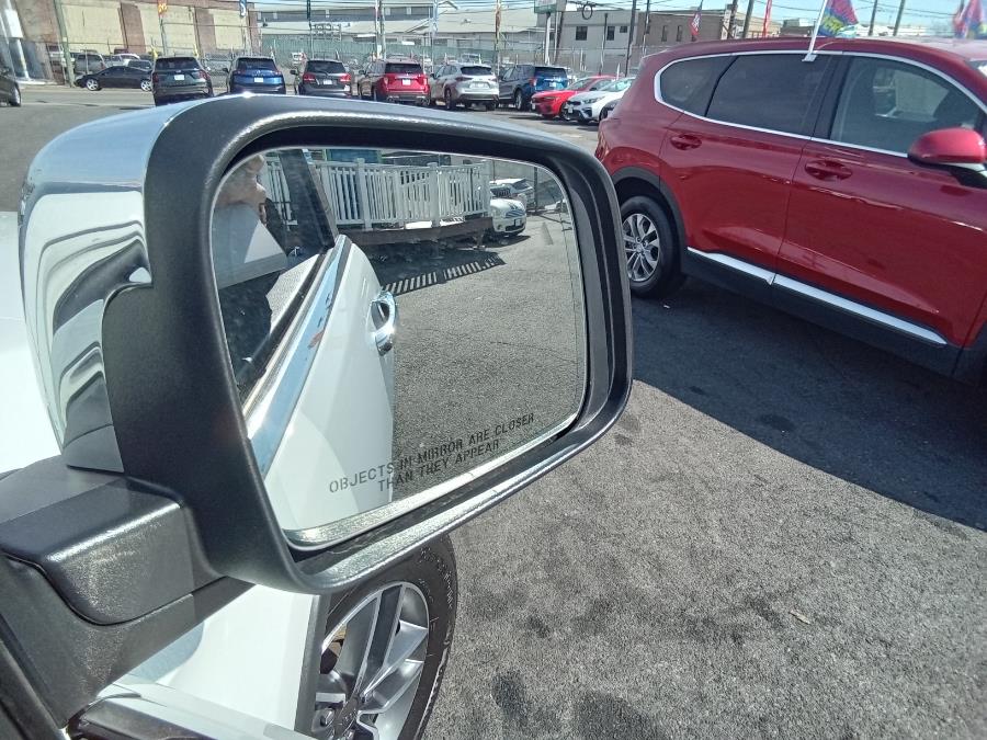 2021 Jeep Grand Cherokee Limited 4x4, available for sale in Irvington, New Jersey | NJ Used Cars Center. Irvington, New Jersey 2021 Jeep Grand Cherokee Limited 4x4, available for sale in Irvington, New Jersey | NJ Used Cars Center. Irvington, New Jersey