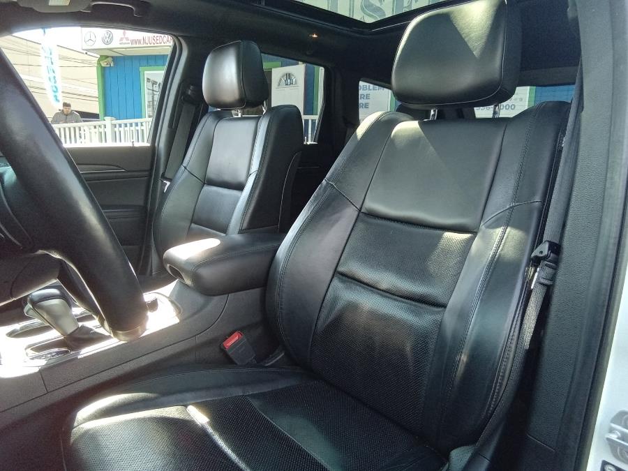 2021 Jeep Grand Cherokee Limited 4x4, available for sale in Irvington, New Jersey | NJ Used Cars Center. Irvington, New Jersey 2021 Jeep Grand Cherokee Limited 4x4, available for sale in Irvington, New Jersey | NJ Used Cars Center. Irvington, New Jersey