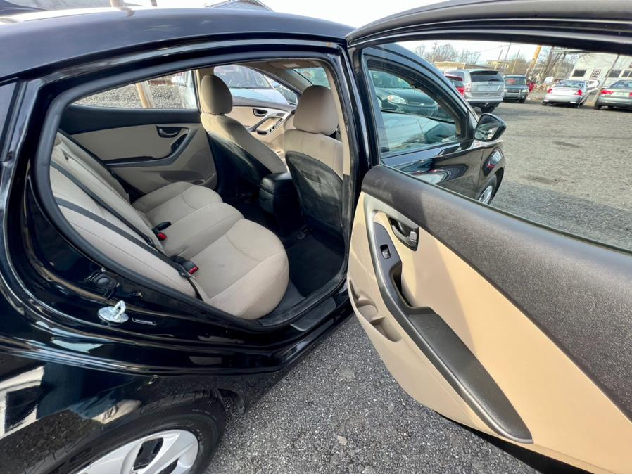 2016 Hyundai Elantra 4dr Sdn Auto SE (Alabama Plant), available for sale in Wallingford, Connecticut | Wallingford Auto Center LLC. Wallingford, Connecticut 2016 Hyundai Elantra 4dr Sdn Auto SE (Alabama Plant), available for sale in Wallingford, Connecticut | Wallingford Auto Center LLC. Wallingford, Connecticut