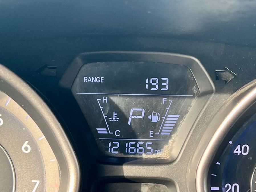 2016 Hyundai Elantra 4dr Sdn Auto SE (Alabama Plant), available for sale in Wallingford, Connecticut | Wallingford Auto Center LLC. Wallingford, Connecticut 2016 Hyundai Elantra 4dr Sdn Auto SE (Alabama Plant), available for sale in Wallingford, Connecticut | Wallingford Auto Center LLC. Wallingford, Connecticut