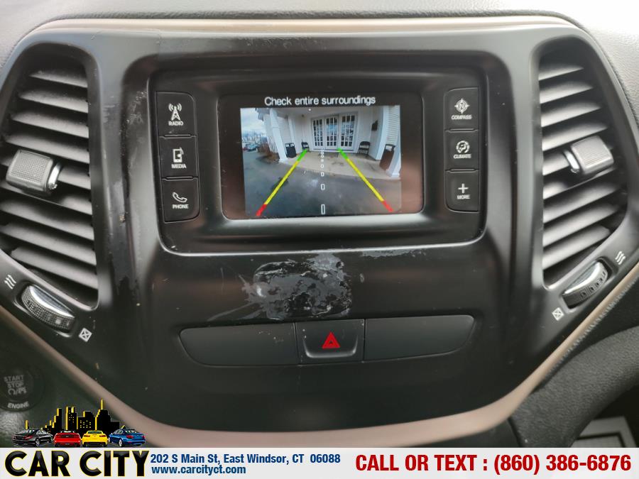 2015 Jeep Cherokee 4WD 4dr Latitude, available for sale in East Windsor, Connecticut | Car City LLC. East Windsor, Connecticut 2015 Jeep Cherokee 4WD 4dr Latitude, available for sale in East Windsor, Connecticut | Car City LLC. East Windsor, Connecticut