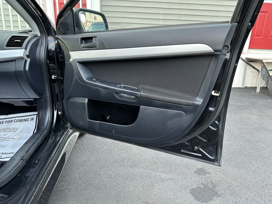 2011 Mitsubishi Lancer 4dr Sdn CVT ES FWD, available for sale in Paterson, New Jersey | DZ Automall. Paterson, New Jersey 2011 Mitsubishi Lancer 4dr Sdn CVT ES FWD, available for sale in Paterson, New Jersey | DZ Automall. Paterson, New Jersey
