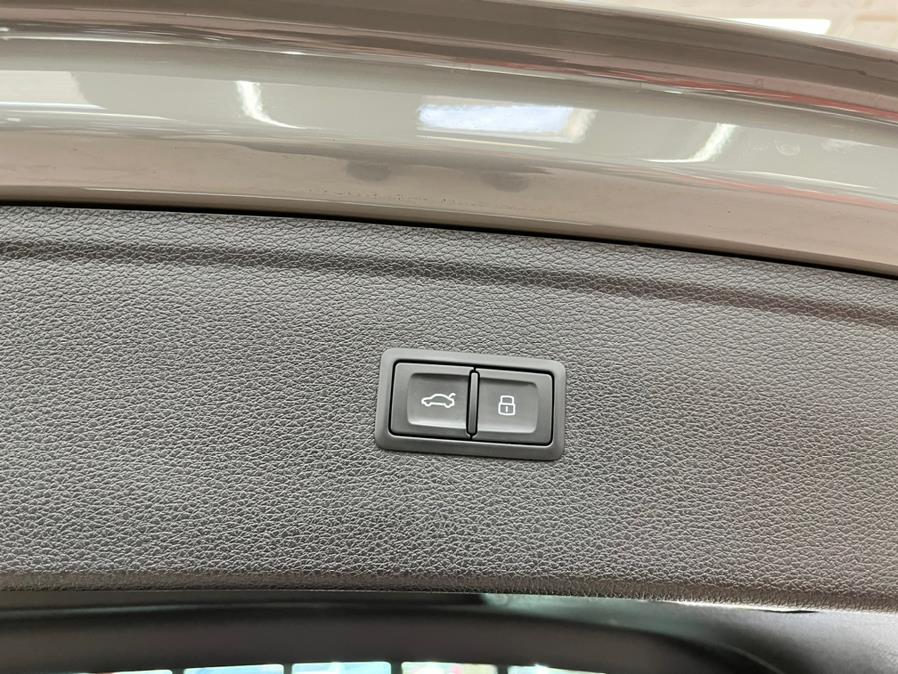 2019 Audi SQ5 Prestige 3.0 TFSI quattro, available for sale in Massapequa Park, New York | Power Motors East. Massapequa Park, New York 2019 Audi SQ5 Prestige 3.0 TFSI quattro, available for sale in Massapequa Park, New York | Power Motors East. Massapequa Park, New York