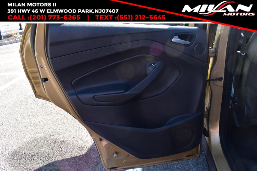 2015 Ford Escape 4WD 4dr SE, available for sale in Little Ferry , New Jersey | Milan Motors. Little Ferry , New Jersey 2015 Ford Escape 4WD 4dr SE, available for sale in Little Ferry , New Jersey | Milan Motors. Little Ferry , New Jersey