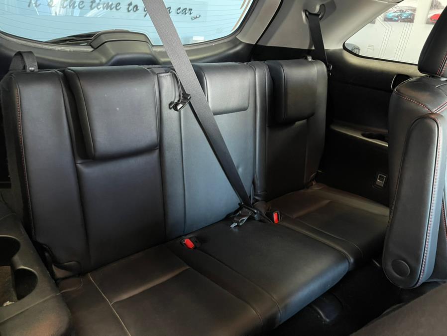 2019 Toyota Highlander SE V6 AWD (Natl), available for sale in Inwood, New York | 5 Towns Drive. Inwood, New York 2019 Toyota Highlander SE V6 AWD (Natl), available for sale in Inwood, New York | 5 Towns Drive. Inwood, New York