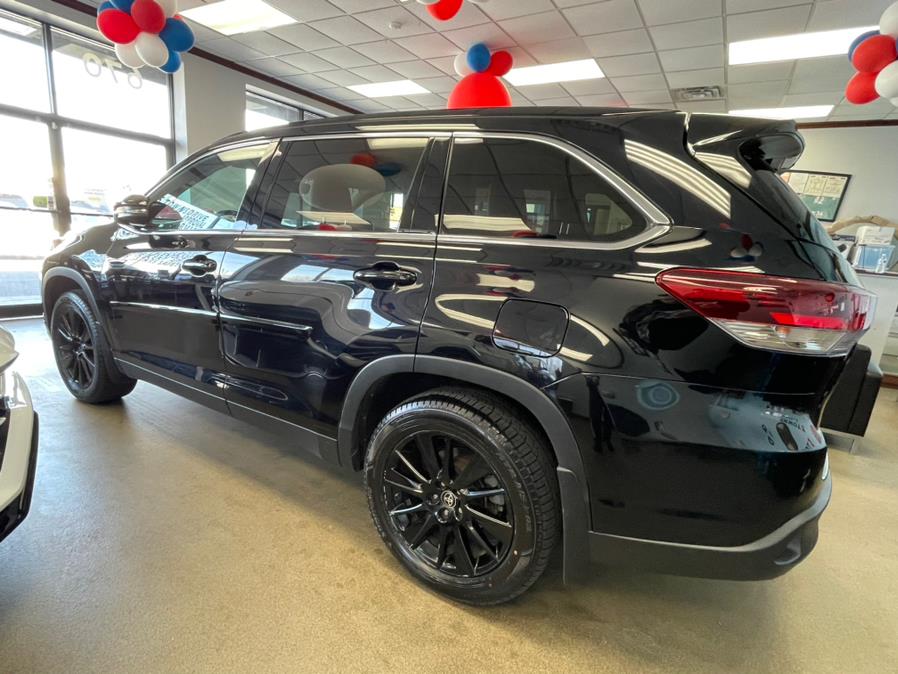 2019 Toyota Highlander SE V6 AWD (Natl), available for sale in Inwood, New York | 5 Towns Drive. Inwood, New York 2019 Toyota Highlander SE V6 AWD (Natl), available for sale in Inwood, New York | 5 Towns Drive. Inwood, New York