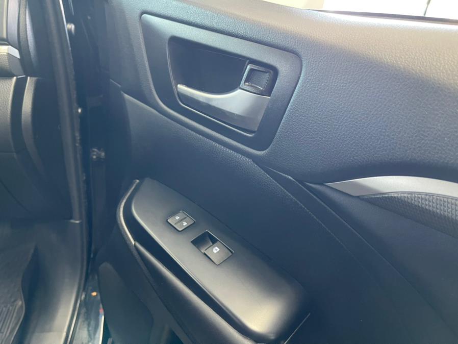2019 Toyota Highlander SE V6 AWD (Natl), available for sale in Inwood, New York | 5 Towns Drive. Inwood, New York 2019 Toyota Highlander SE V6 AWD (Natl), available for sale in Inwood, New York | 5 Towns Drive. Inwood, New York