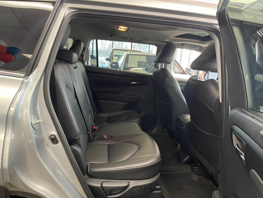 2020 Toyota Highlander XLE AWD (Natl), available for sale in Inwood, New York | 5 Towns Drive. Inwood, New York 2020 Toyota Highlander XLE AWD (Natl), available for sale in Inwood, New York | 5 Towns Drive. Inwood, New York