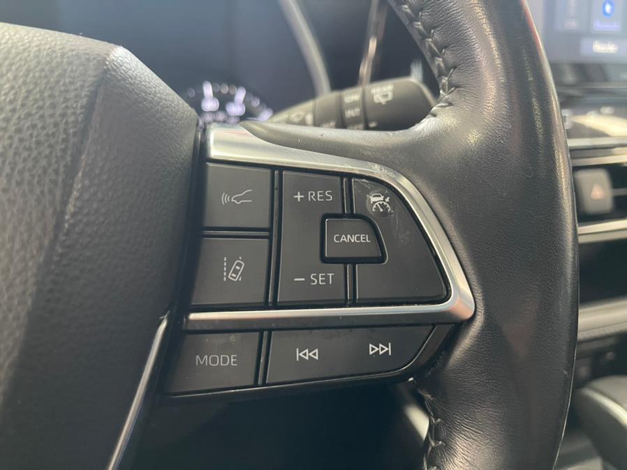 2020 Toyota Highlander XLE AWD (Natl), available for sale in Inwood, New York | 5 Towns Drive. Inwood, New York 2020 Toyota Highlander XLE AWD (Natl), available for sale in Inwood, New York | 5 Towns Drive. Inwood, New York