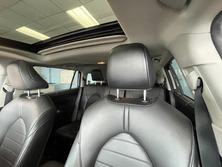 2020 Toyota Highlander XLE AWD (Natl), available for sale in Inwood, New York | 5 Towns Drive. Inwood, New York 2020 Toyota Highlander XLE AWD (Natl), available for sale in Inwood, New York | 5 Towns Drive. Inwood, New York