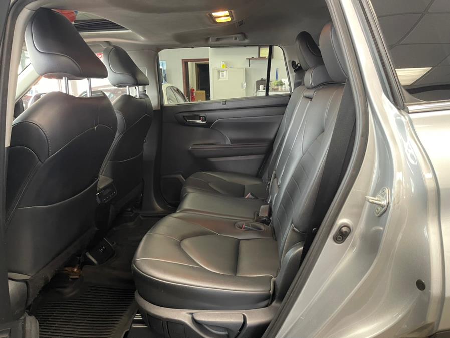 2020 Toyota Highlander XLE AWD (Natl), available for sale in Inwood, New York | 5 Towns Drive. Inwood, New York 2020 Toyota Highlander XLE AWD (Natl), available for sale in Inwood, New York | 5 Towns Drive. Inwood, New York