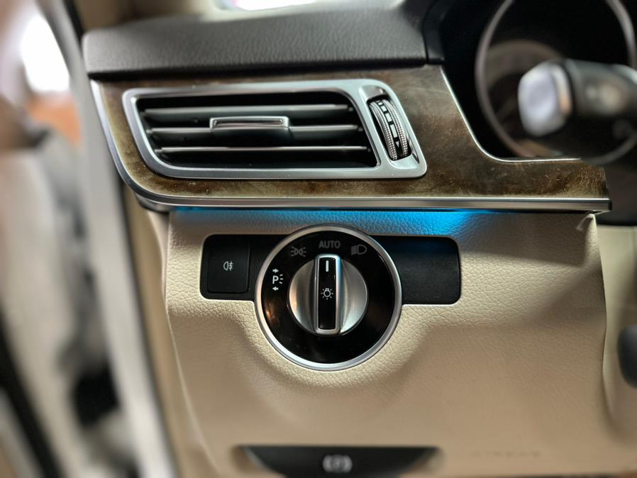 2016 Mercedes-Benz E-Class 4dr Sdn E 350 Luxury 4MATIC, available for sale in Hollis, New York | Jamaica 26 Motors. Hollis, New York 2016 Mercedes-Benz E-Class 4dr Sdn E 350 Luxury 4MATIC, available for sale in Hollis, New York | Jamaica 26 Motors. Hollis, New York