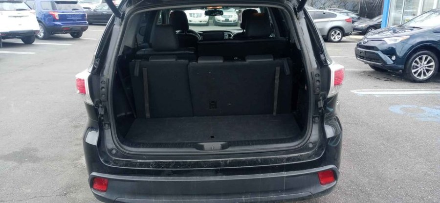 2014 Toyota Highlander XLE. CLEAN CARFAX. ONE OWNER!!!, available for sale in Elmont, New York | Sunrise of Elmont. Elmont, New York 2014 Toyota Highlander XLE. CLEAN CARFAX. ONE OWNER!!!, available for sale in Elmont, New York | Sunrise of Elmont. Elmont, New York