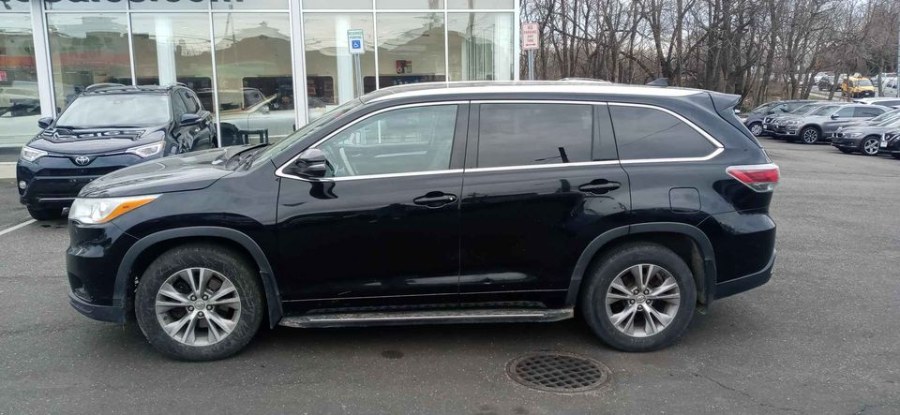 2014 Toyota Highlander XLE. CLEAN CARFAX. ONE OWNER!!!, available for sale in Elmont, New York | Sunrise of Elmont. Elmont, New York 2014 Toyota Highlander XLE. CLEAN CARFAX. ONE OWNER!!!, available for sale in Elmont, New York | Sunrise of Elmont. Elmont, New York