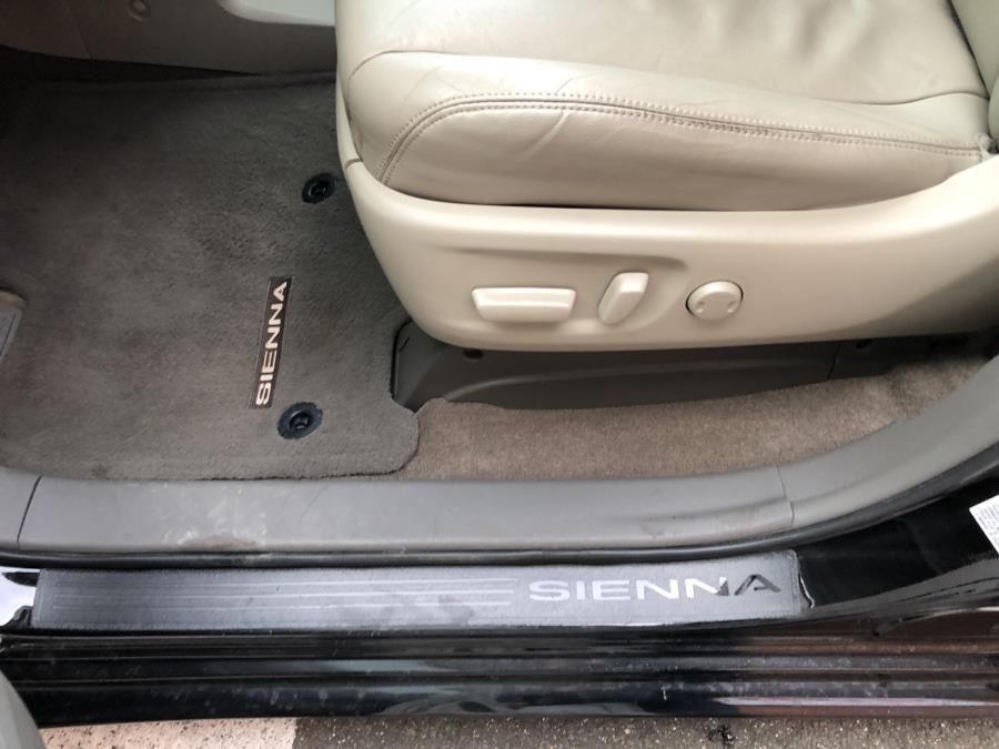 2014 Toyota Sienna XLE, available for sale in Waterbury, Connecticut | National Auto Brokers, Inc.. Waterbury, Connecticut 2014 Toyota Sienna XLE, available for sale in Waterbury, Connecticut | National Auto Brokers, Inc.. Waterbury, Connecticut