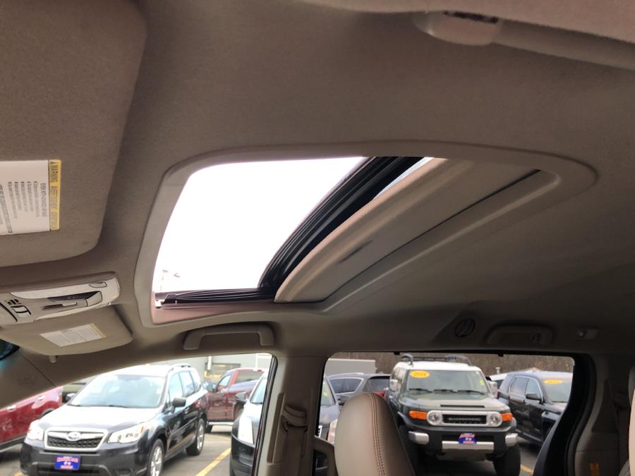 2014 Toyota Sienna XLE, available for sale in Waterbury, Connecticut | National Auto Brokers, Inc.. Waterbury, Connecticut 2014 Toyota Sienna XLE, available for sale in Waterbury, Connecticut | National Auto Brokers, Inc.. Waterbury, Connecticut