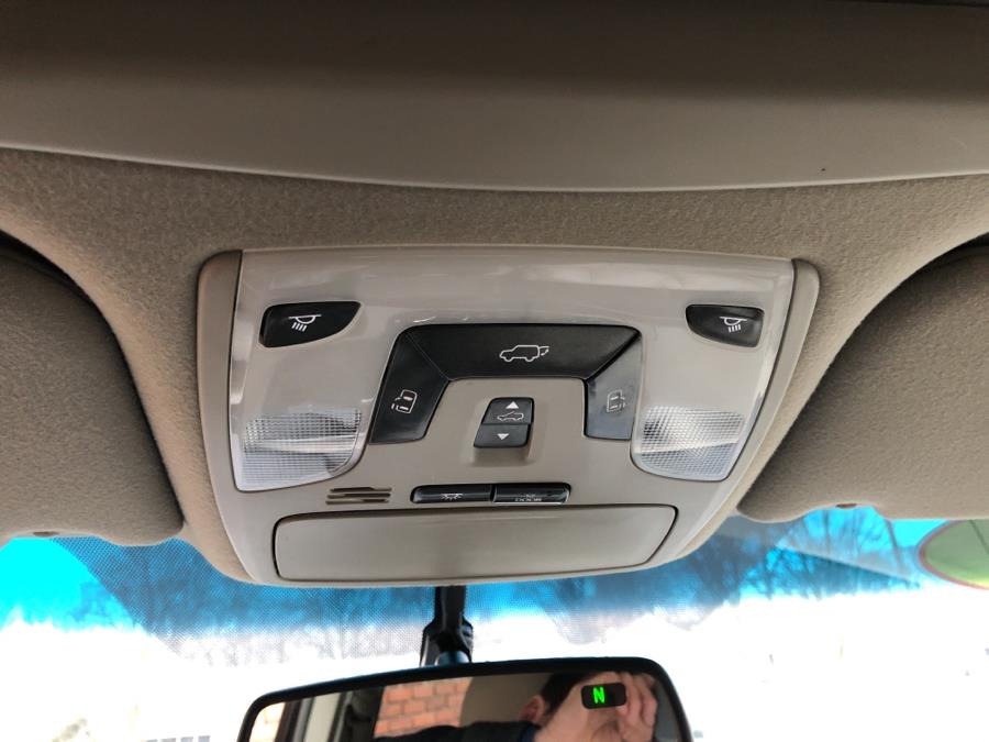 2014 Toyota Sienna XLE, available for sale in Waterbury, Connecticut | National Auto Brokers, Inc.. Waterbury, Connecticut 2014 Toyota Sienna XLE, available for sale in Waterbury, Connecticut | National Auto Brokers, Inc.. Waterbury, Connecticut