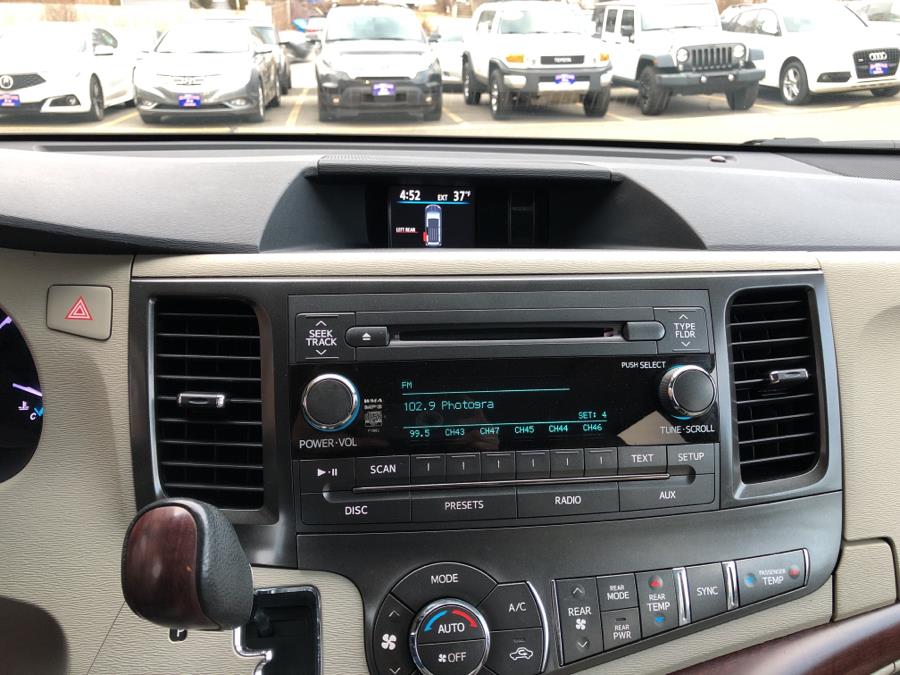 2014 Toyota Sienna XLE, available for sale in Waterbury, Connecticut | National Auto Brokers, Inc.. Waterbury, Connecticut 2014 Toyota Sienna XLE, available for sale in Waterbury, Connecticut | National Auto Brokers, Inc.. Waterbury, Connecticut