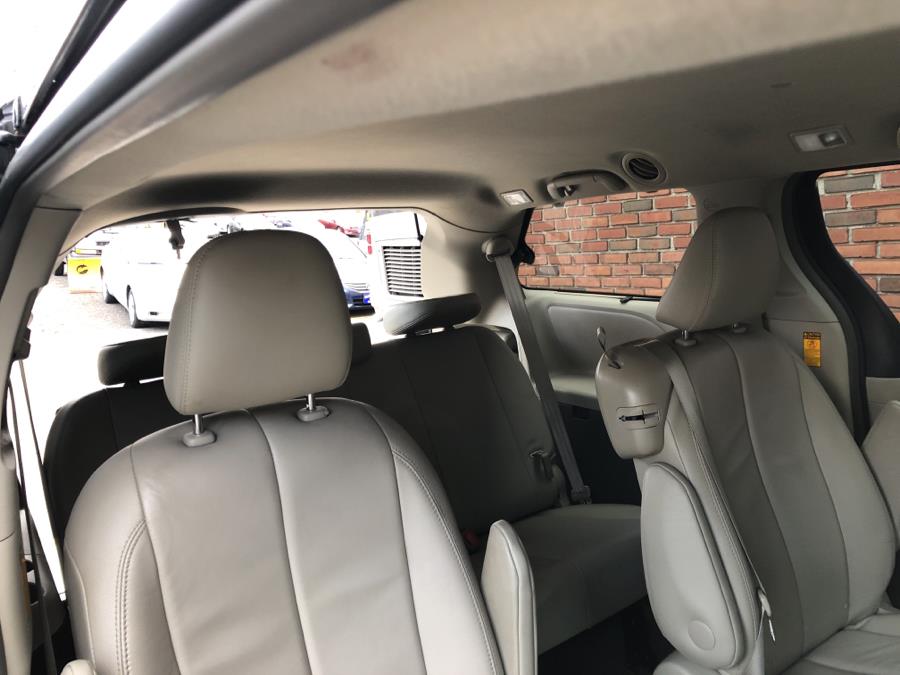 2014 Toyota Sienna XLE, available for sale in Waterbury, Connecticut | National Auto Brokers, Inc.. Waterbury, Connecticut 2014 Toyota Sienna XLE, available for sale in Waterbury, Connecticut | National Auto Brokers, Inc.. Waterbury, Connecticut