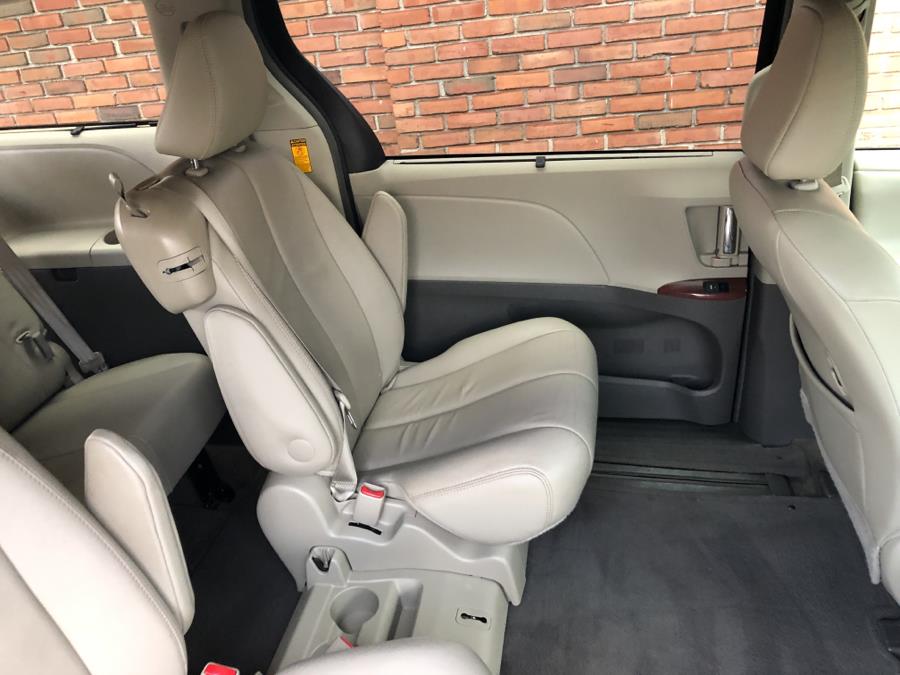 2014 Toyota Sienna XLE, available for sale in Waterbury, Connecticut | National Auto Brokers, Inc.. Waterbury, Connecticut 2014 Toyota Sienna XLE, available for sale in Waterbury, Connecticut | National Auto Brokers, Inc.. Waterbury, Connecticut