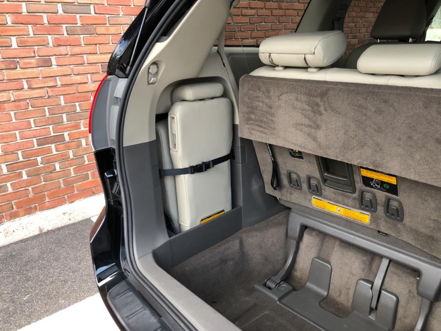 2014 Toyota Sienna XLE, available for sale in Waterbury, Connecticut | National Auto Brokers, Inc.. Waterbury, Connecticut 2014 Toyota Sienna XLE, available for sale in Waterbury, Connecticut | National Auto Brokers, Inc.. Waterbury, Connecticut