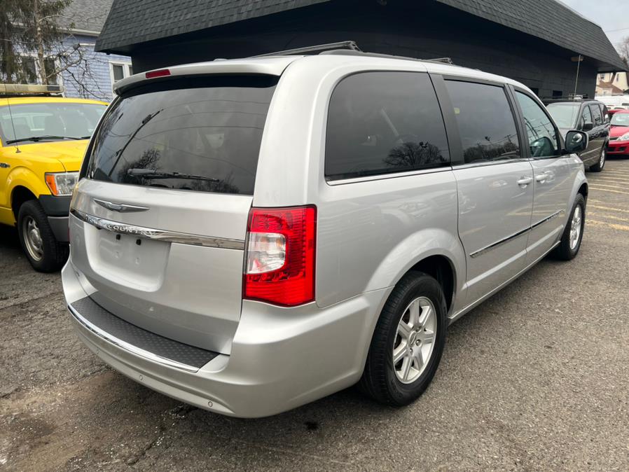 2011 Chrysler Town & Country 4dr Wgn Touring, available for sale in Little Ferry, New Jersey | Easy Credit of Jersey. Little Ferry, New Jersey